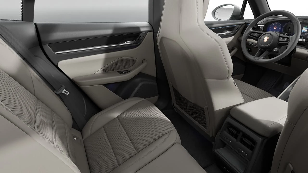 2026 Porsche Macan Electric - Image 14 of 14