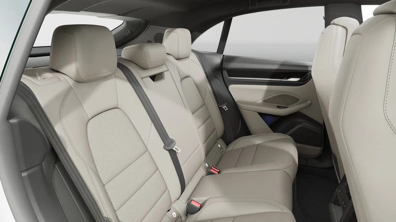2026 Porsche Macan Electric - Image 13 of 14