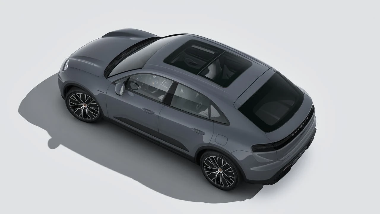 2026 Porsche Macan Electric - Image 4 of 14