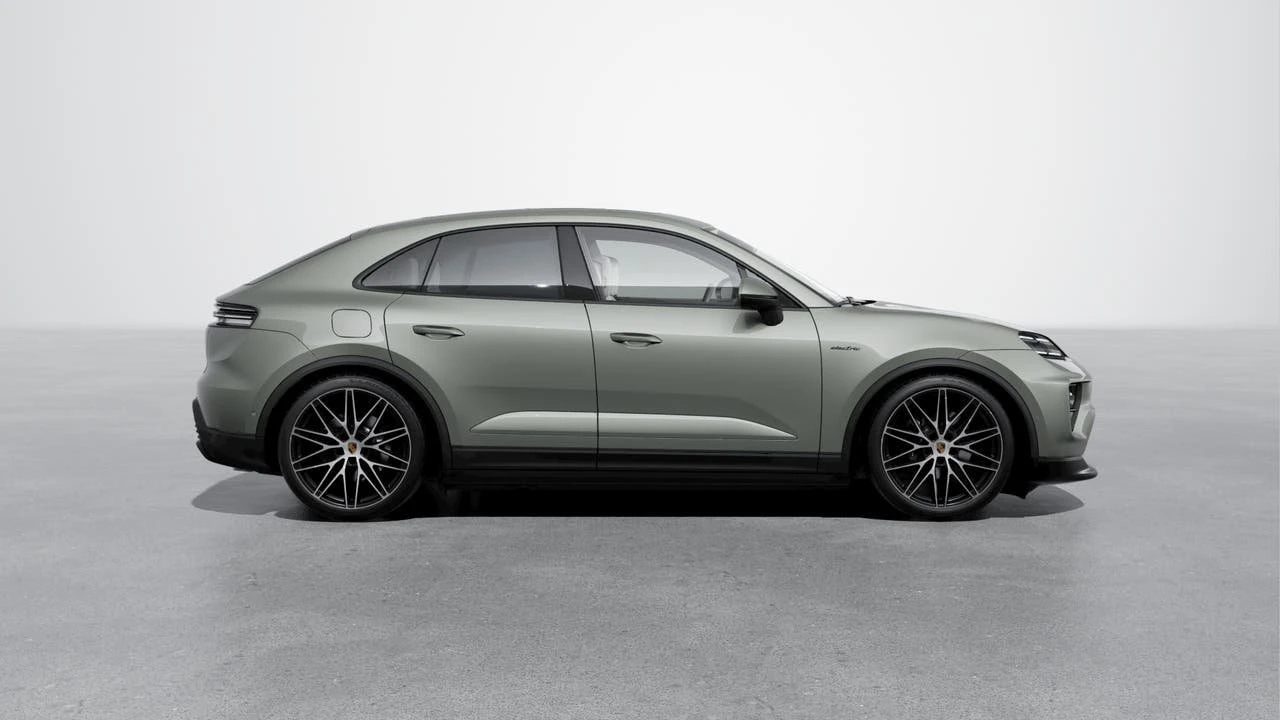 2026 Porsche Macan Electric - Image 6 of 10