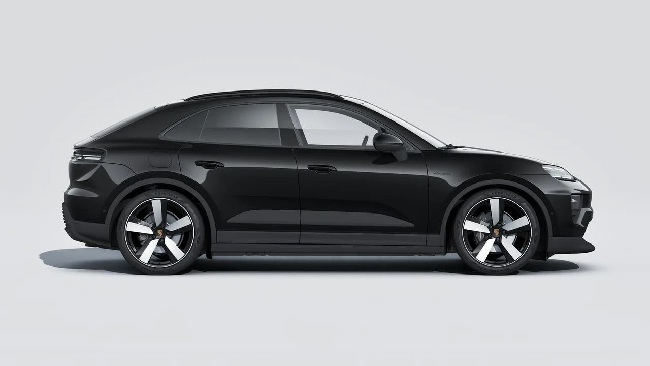 2026 Porsche Macan Electric - Image 6 of 14