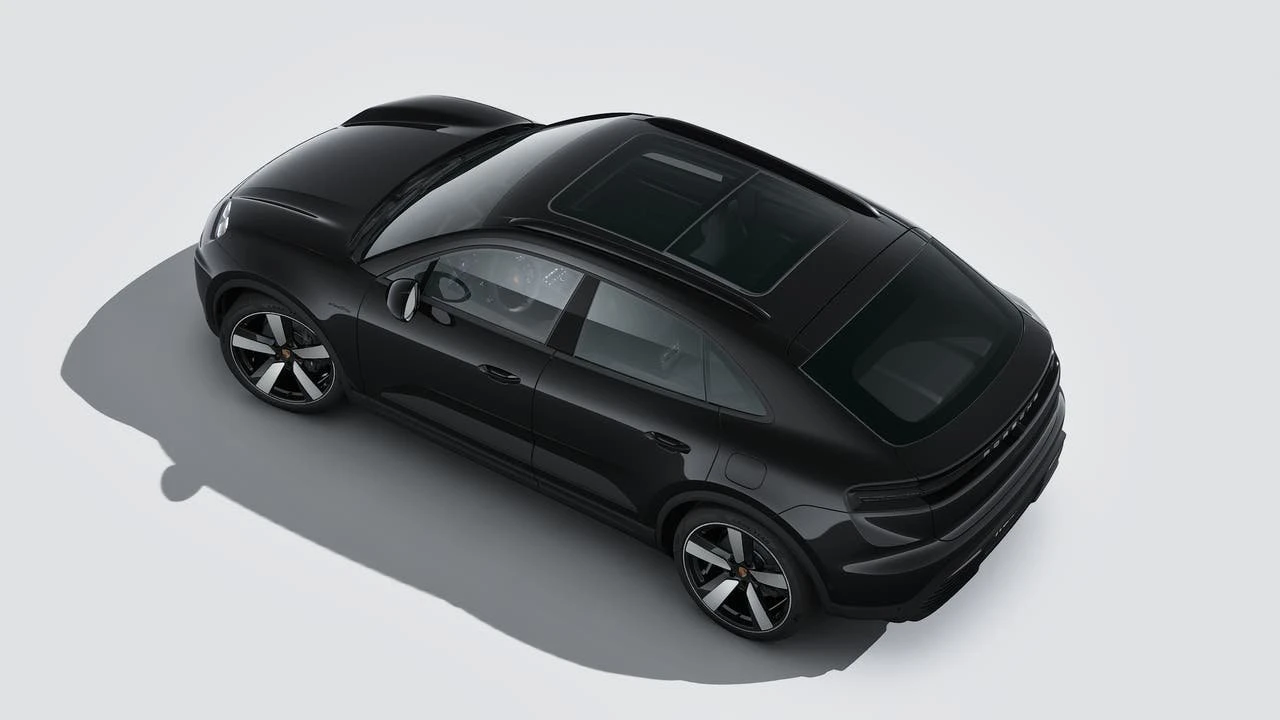 2026 Porsche Macan Electric - Image 4 of 14