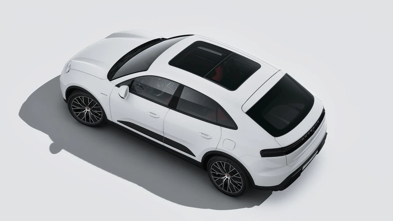 2026 Porsche Macan Electric - Image 4 of 14