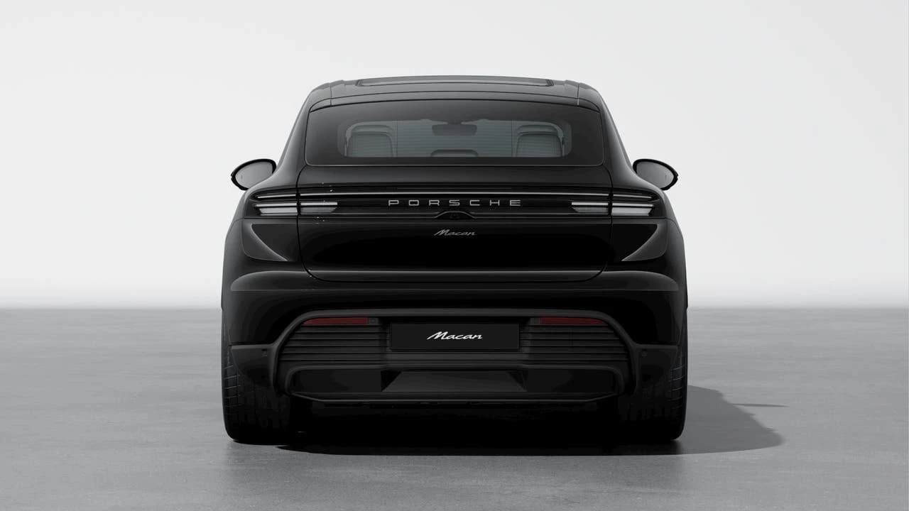 2026 Porsche Macan Electric - Image 7 of 10