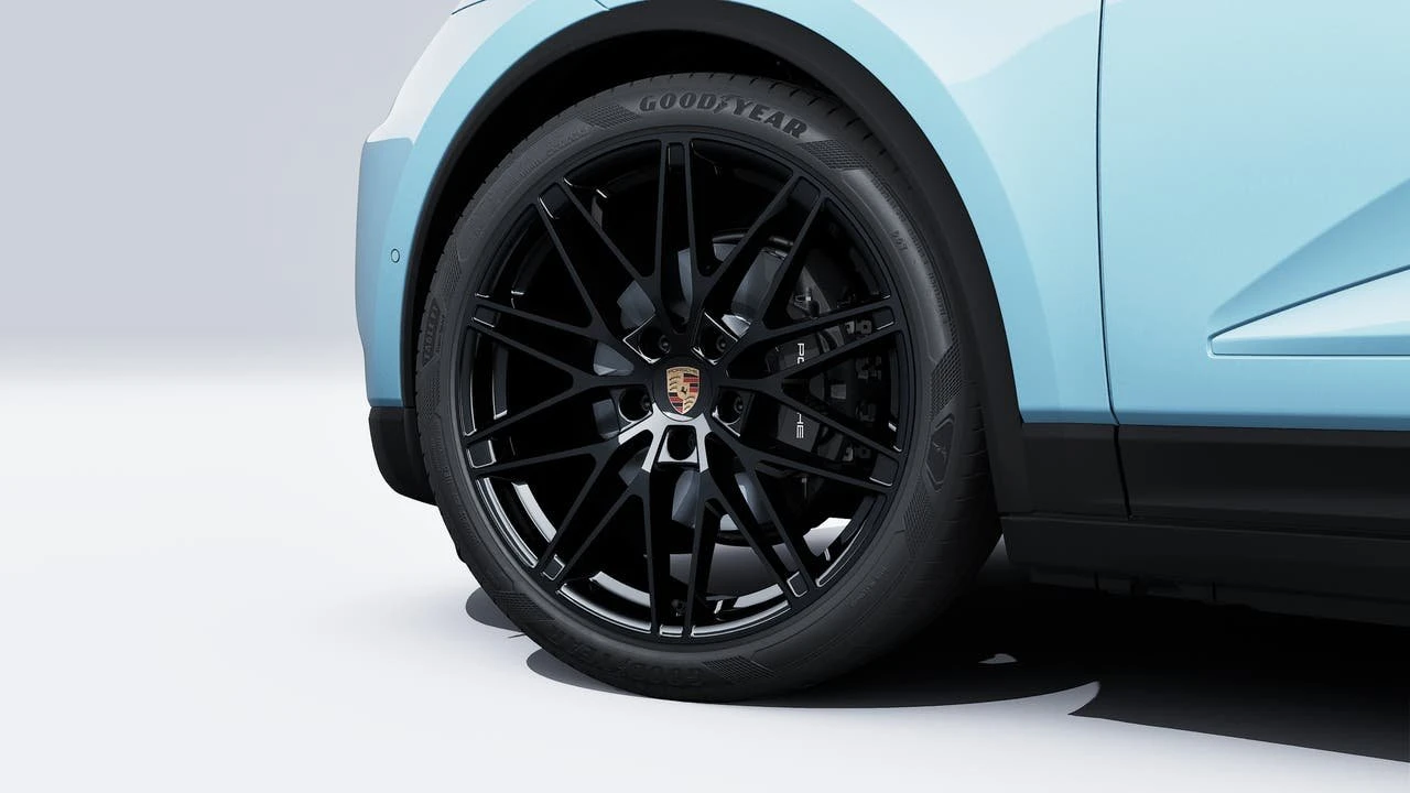 2026 Porsche Macan Electric - Image 10 of 14