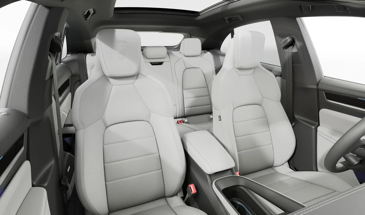2026 Porsche Macan Electric - Image 12 of 14