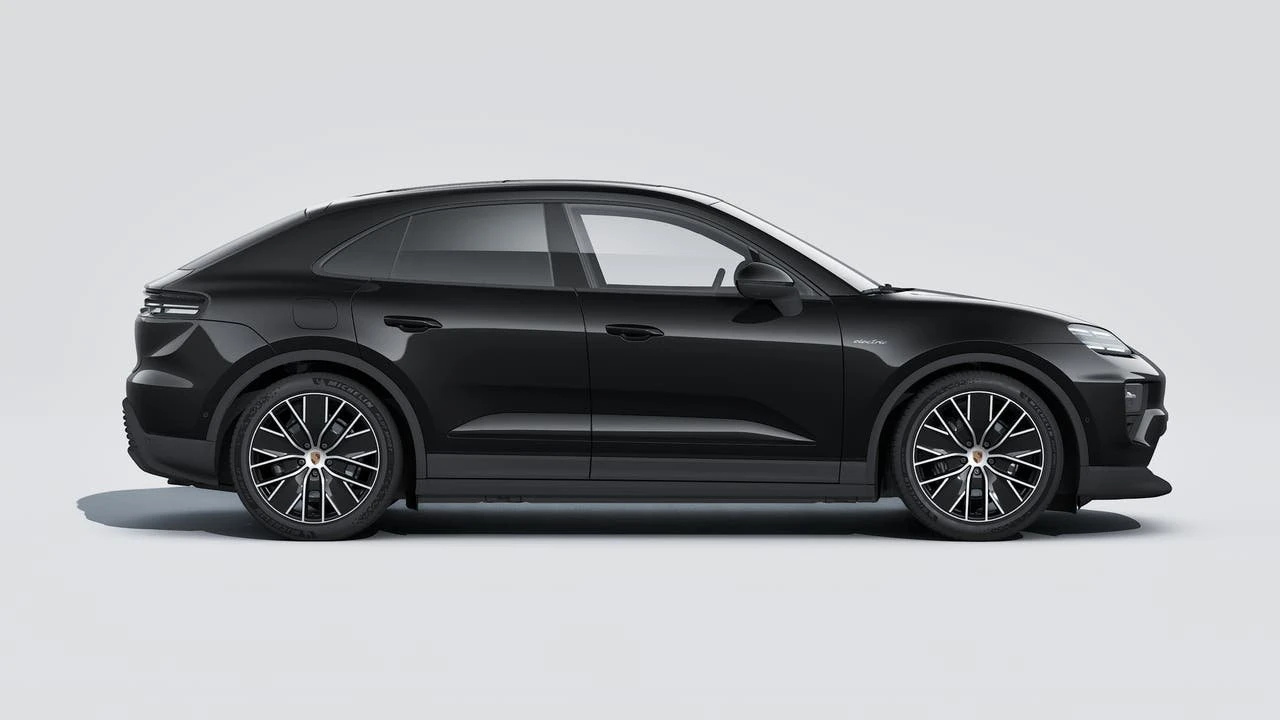 2026 Porsche Macan Electric - Image 6 of 14