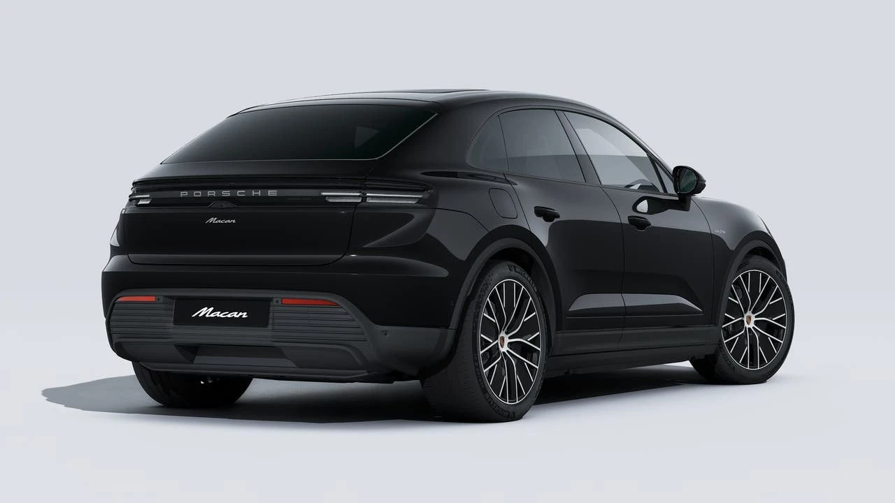 2026 Porsche Macan Electric - Image 9 of 14
