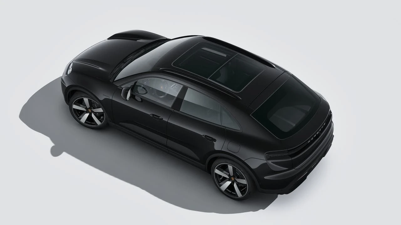 2026 Porsche Macan Electric - Image 4 of 14