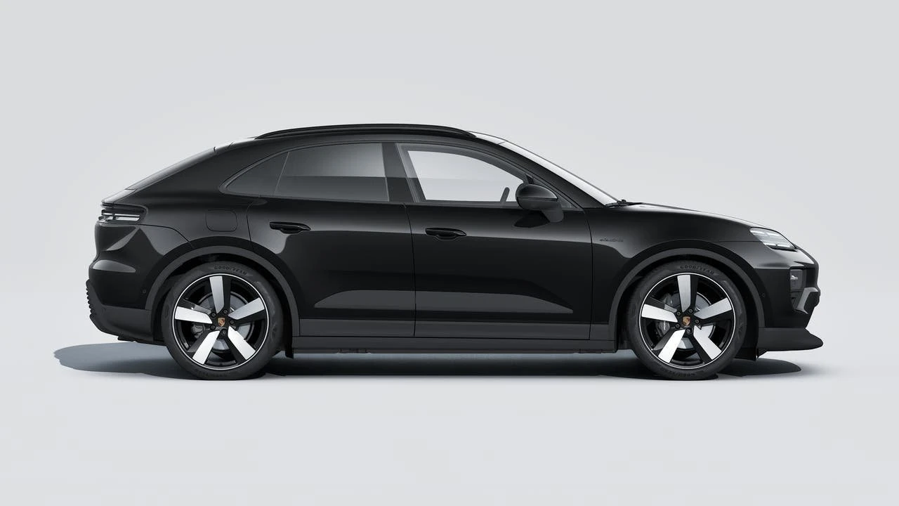 2026 Porsche Macan Electric - Image 6 of 14