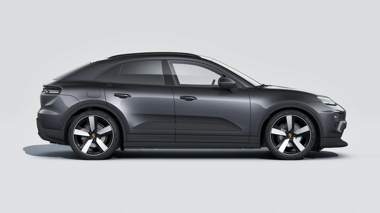 2026 Porsche Macan Electric - Image 6 of 14