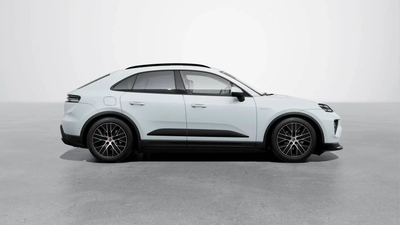 2026 Porsche Macan Electric - Image 6 of 10