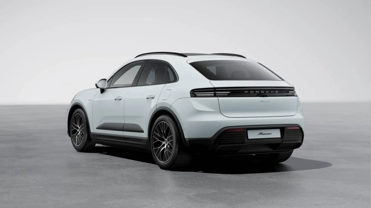 2026 Porsche Macan Electric - Image 3 of 10