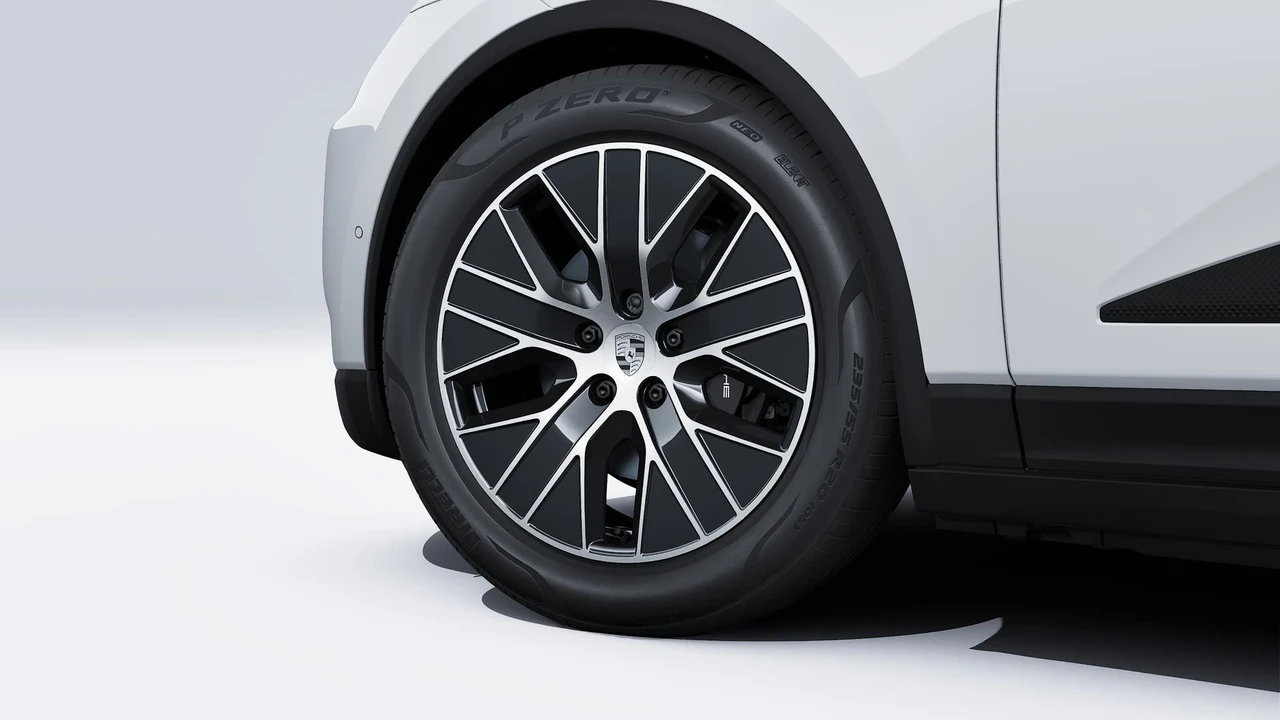 2026 Porsche Macan Electric - Image 10 of 14