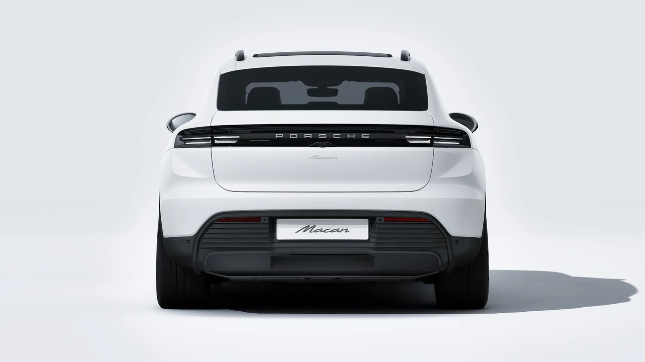 2026 Porsche Macan Electric - Image 7 of 14