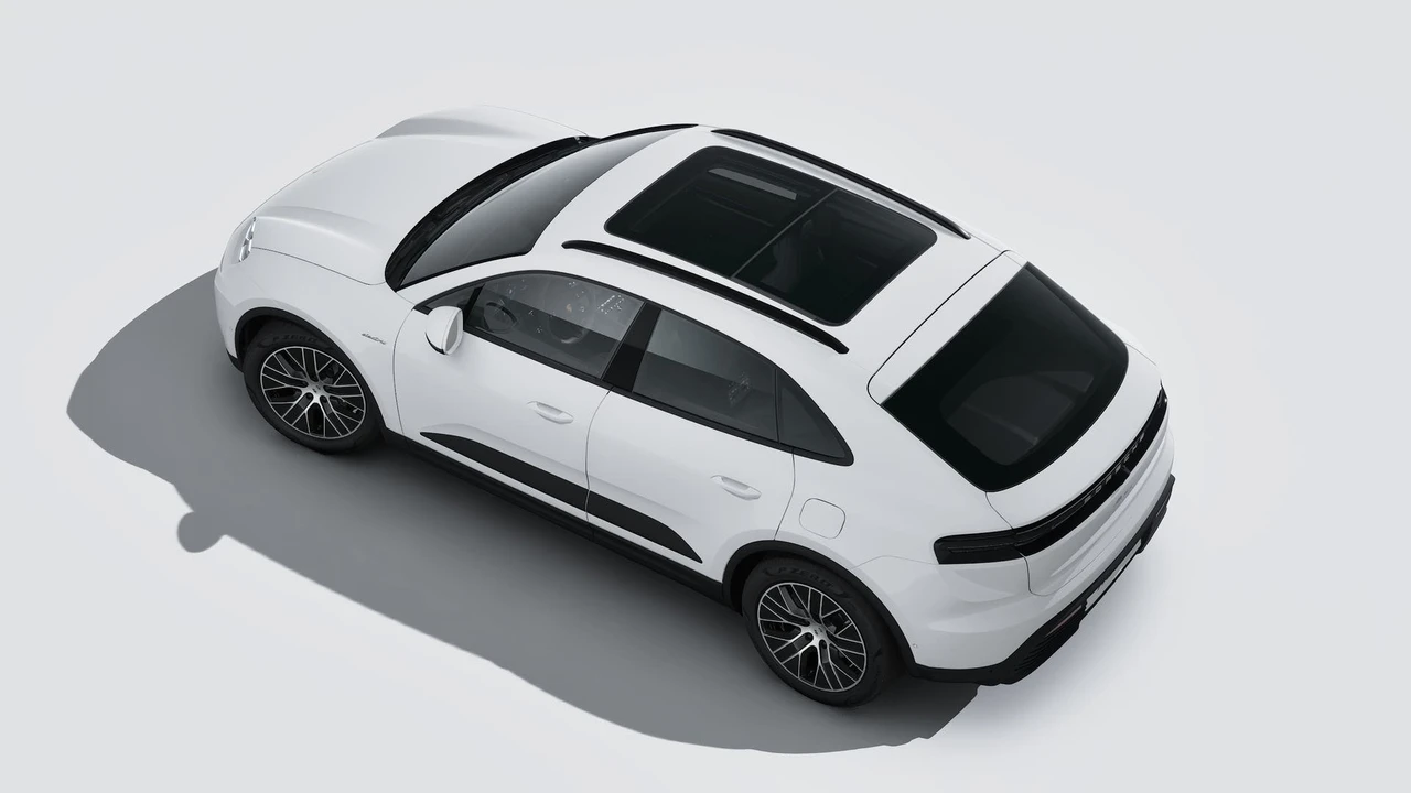 2026 Porsche Macan Electric - Image 4 of 14