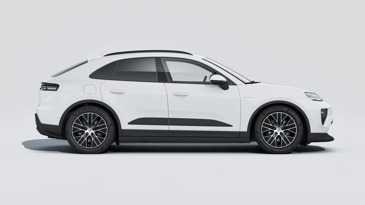 2026 Porsche Macan Electric - Image 6 of 14