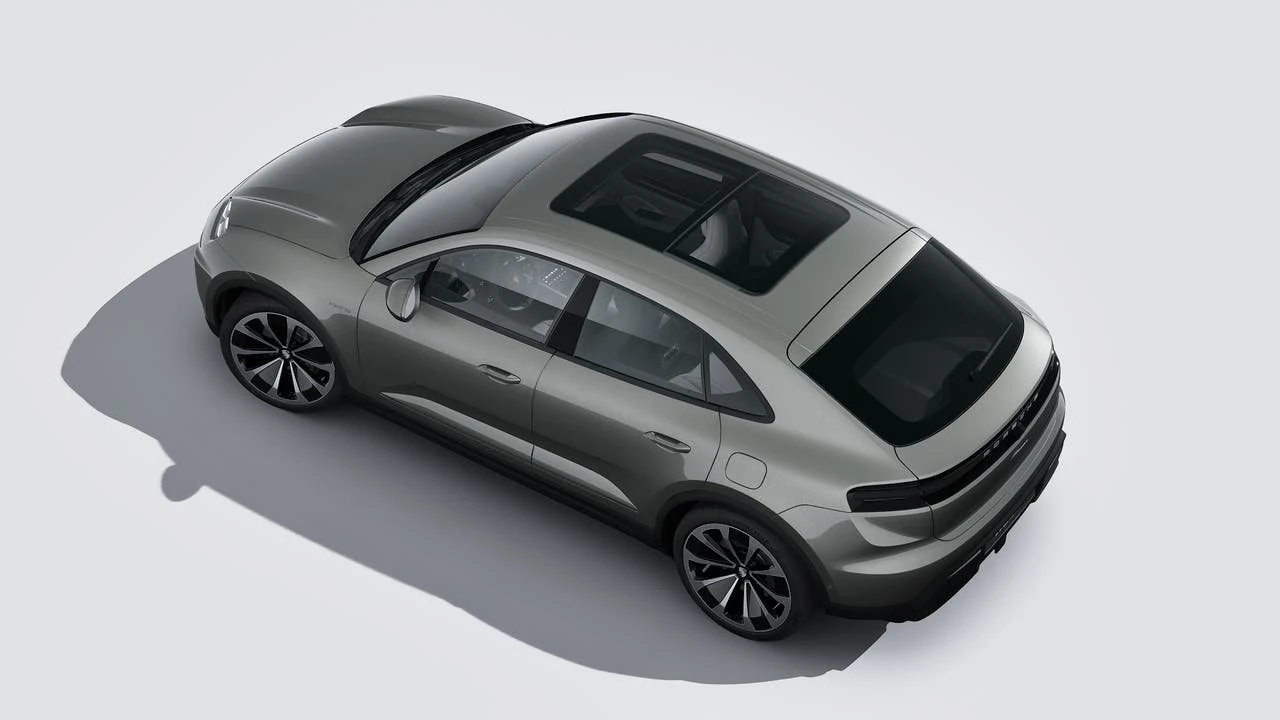 2026 Porsche Macan Electric - Image 4 of 14
