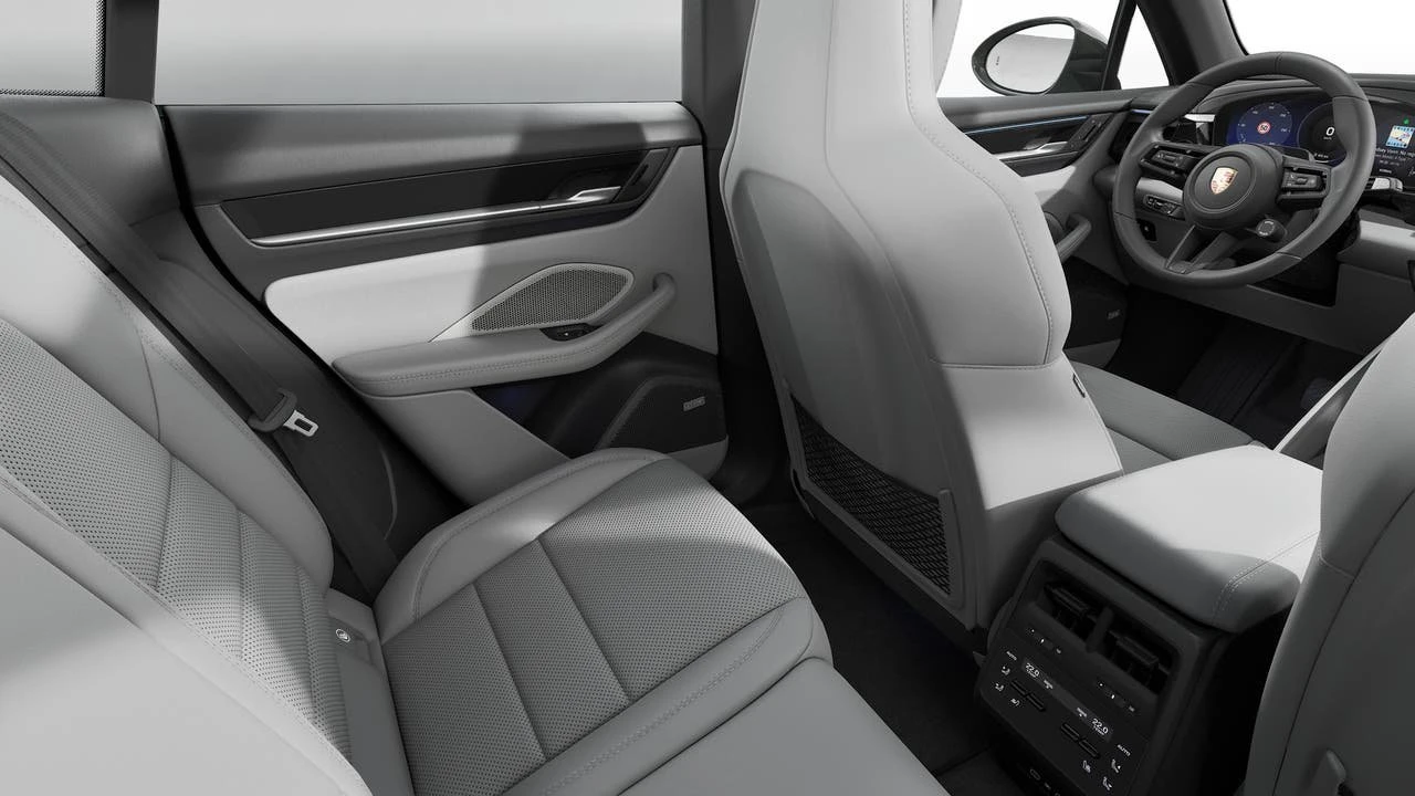 2026 Porsche Macan Electric - Image 14 of 14