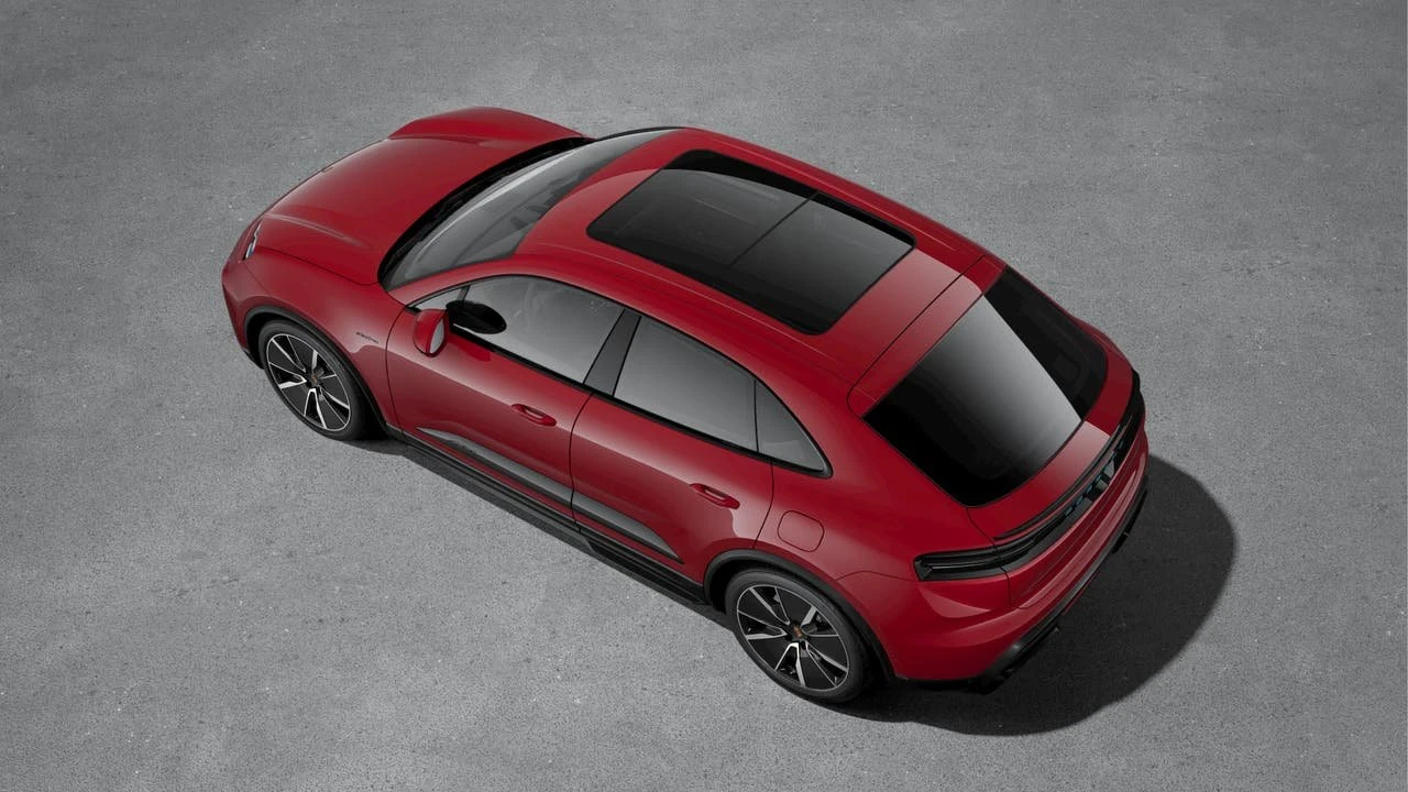 2026 Porsche Macan Electric - Image 4 of 10