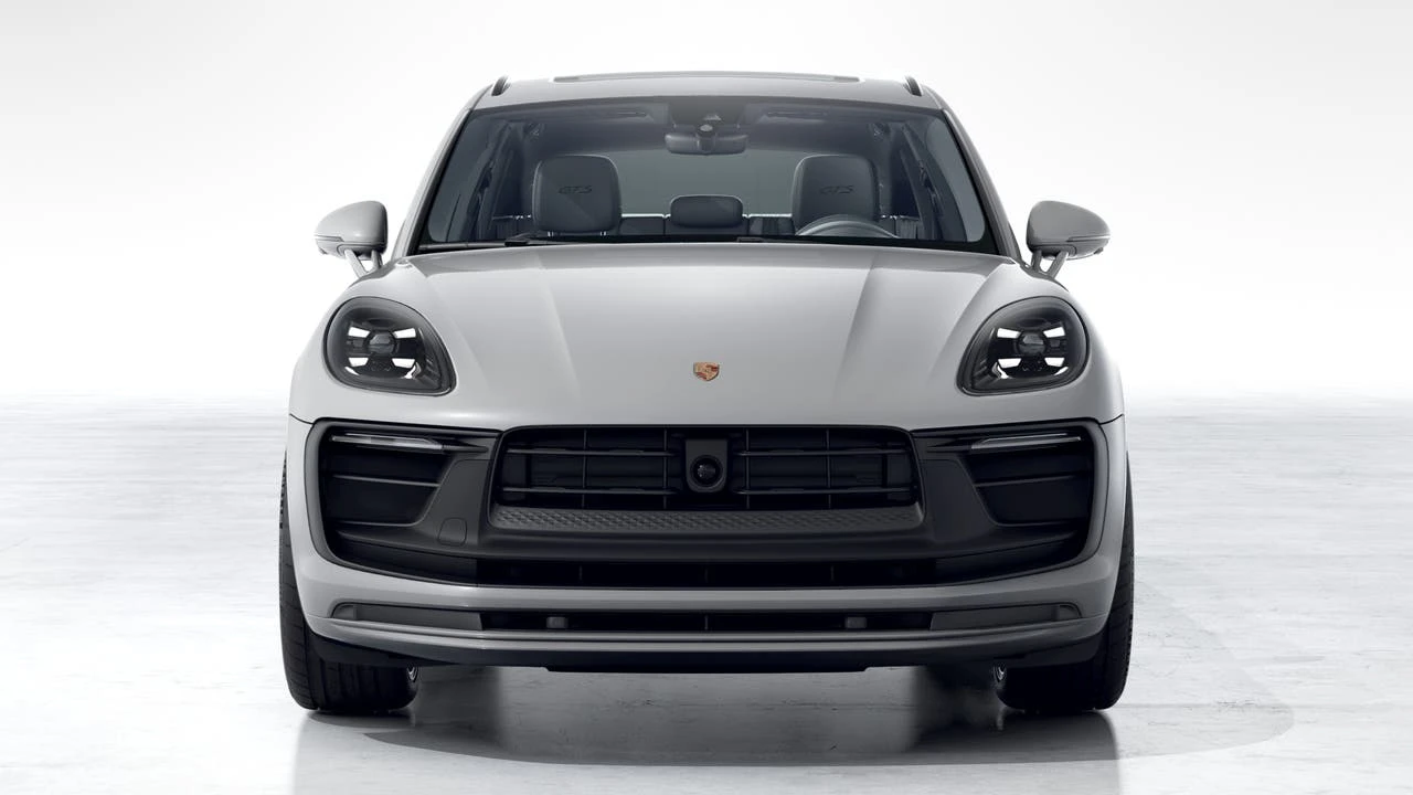 2026 Porsche Macan GTS - Image 8 of 10