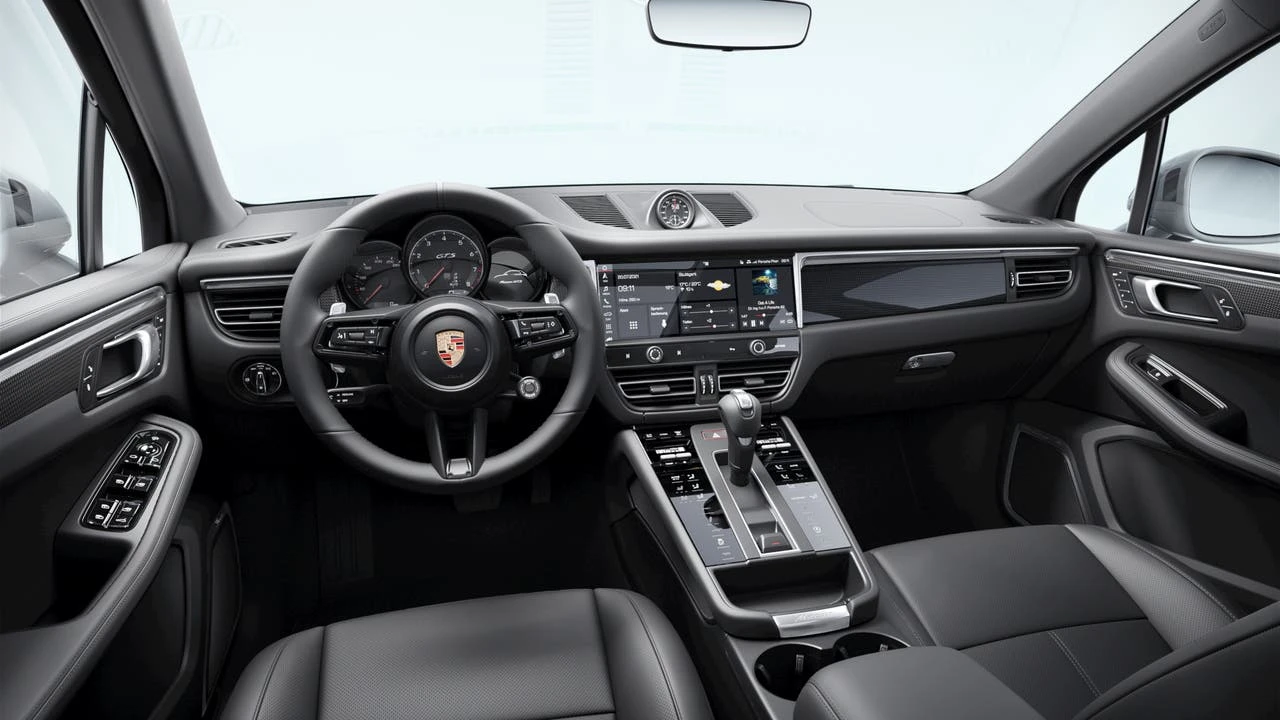 2026 Porsche Macan GTS - Image 9 of 10