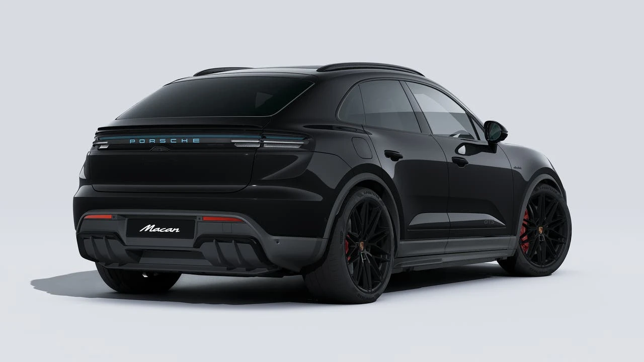 2026 Porsche Macan GTS - Image 9 of 14