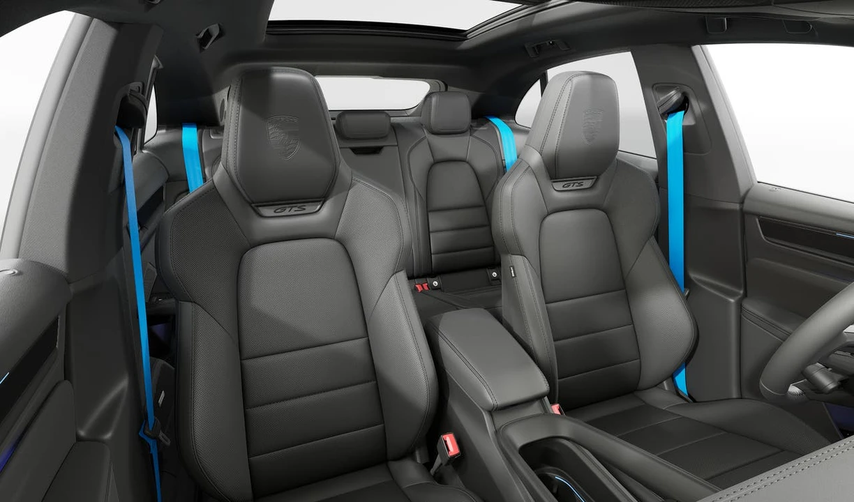 2026 Porsche Macan GTS - Image 12 of 14