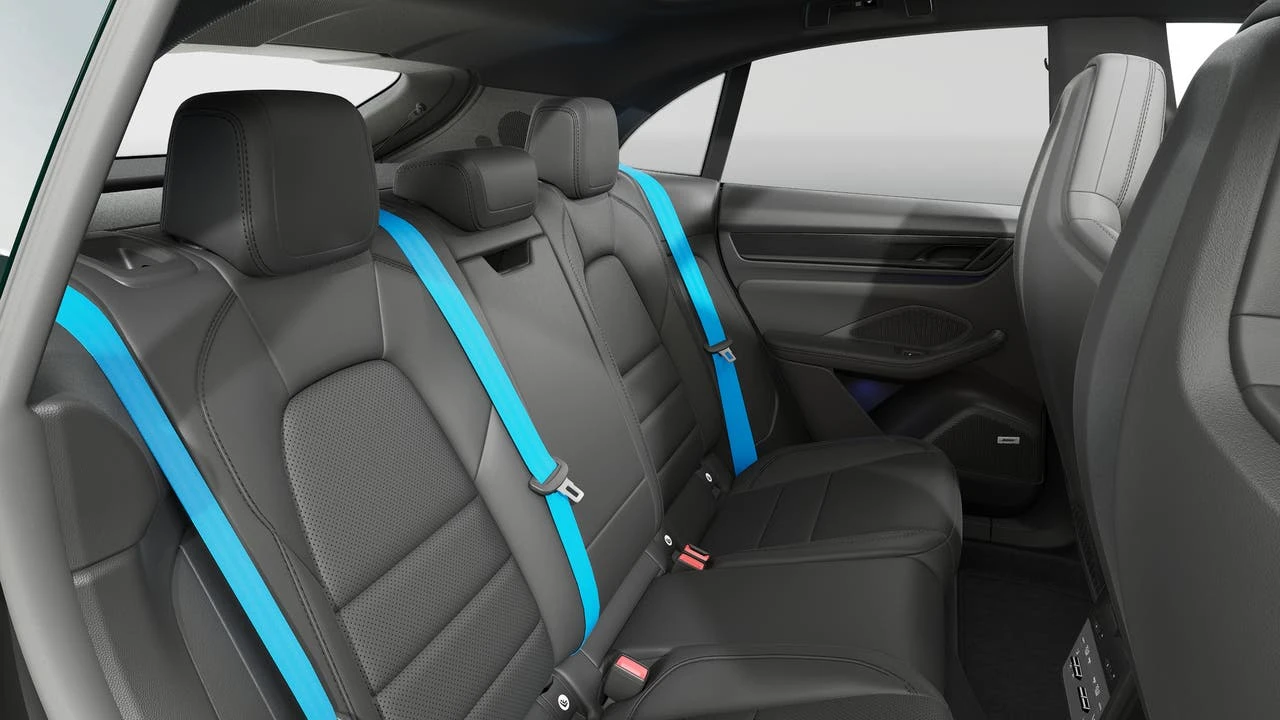 2026 Porsche Macan GTS - Image 13 of 14