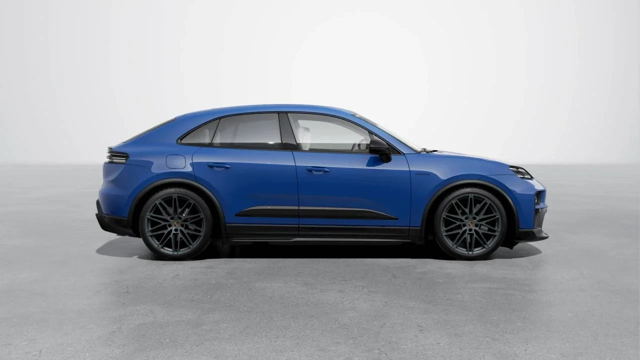 2026 Porsche Macan Electric - Image 6 of 10
