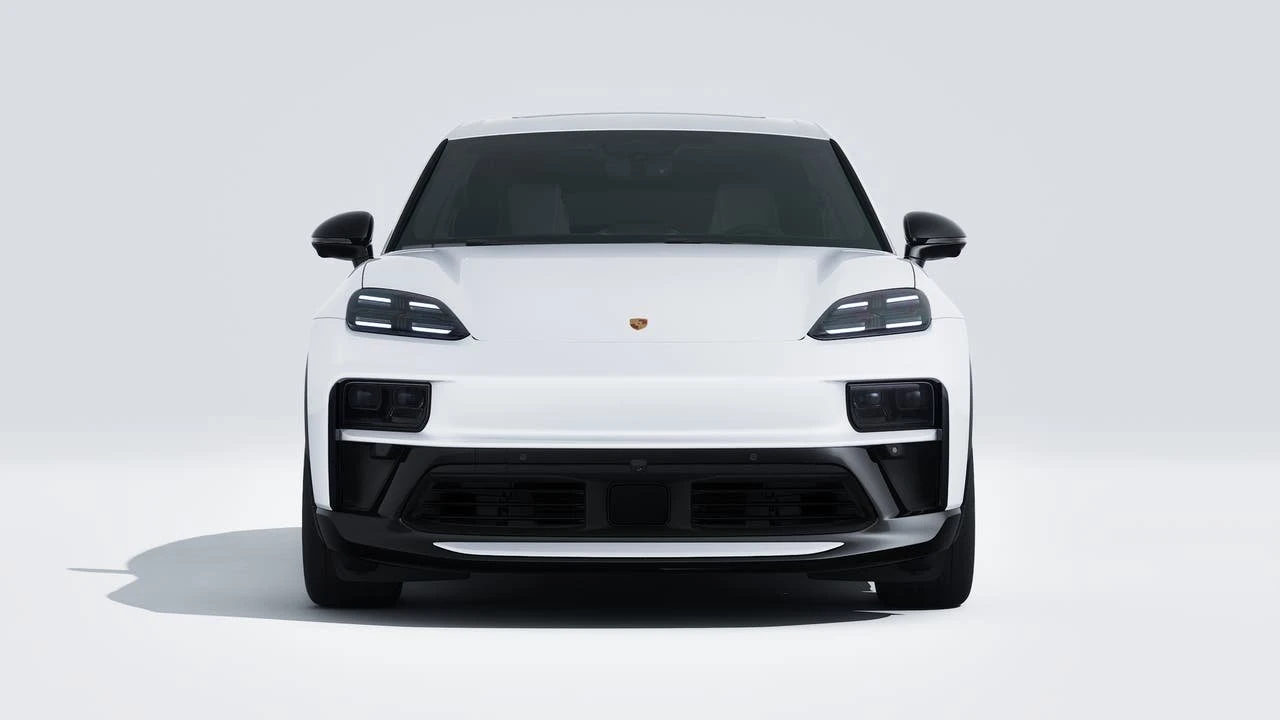 2026 Porsche Macan GTS - Image 8 of 14