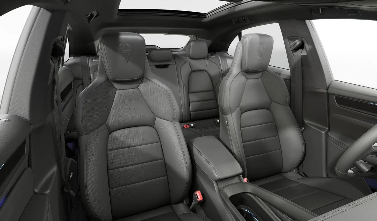 2026 Porsche Macan GTS - Image 12 of 14