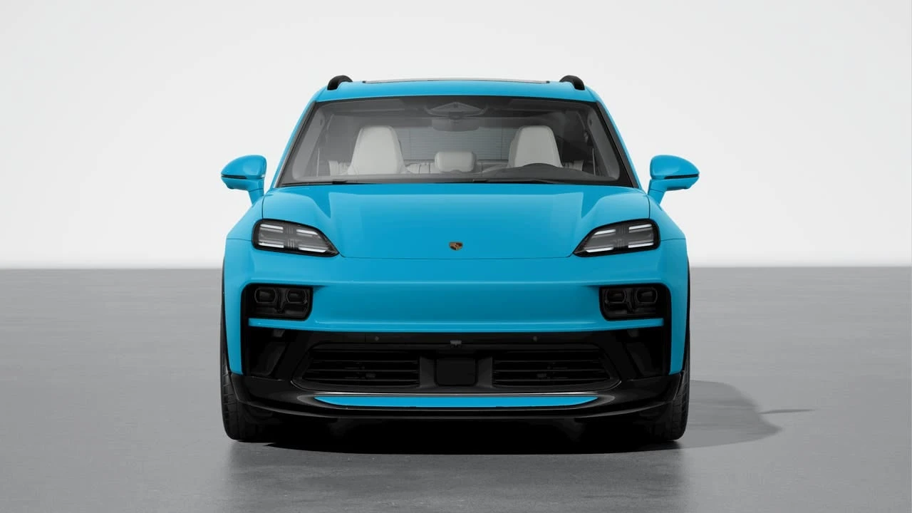 2026 Porsche Macan GTS - Image 8 of 10