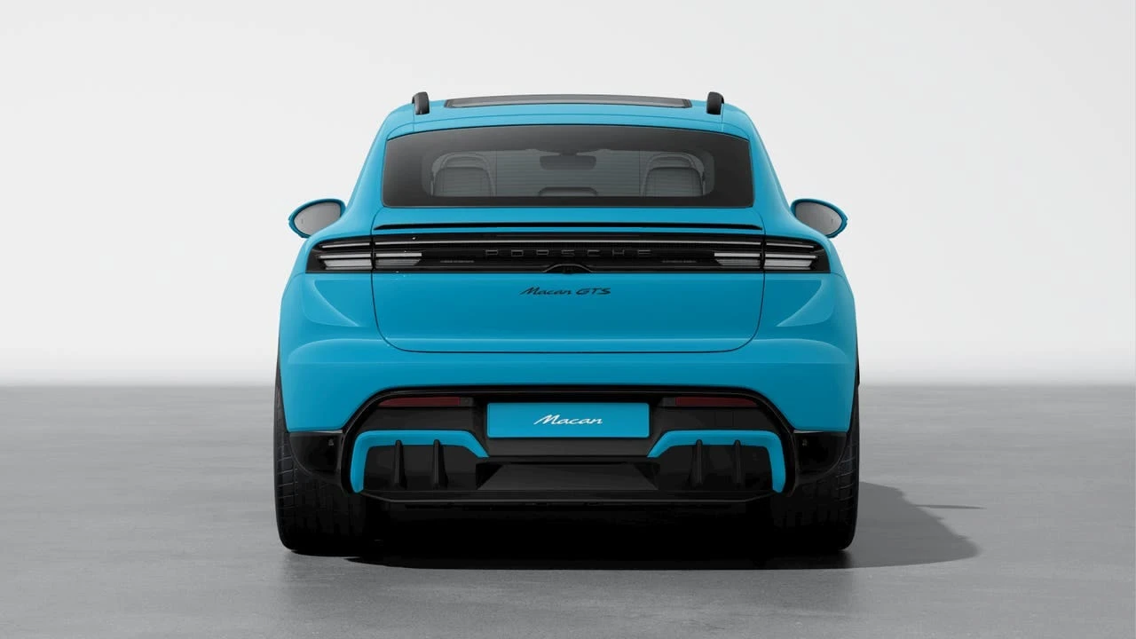 2026 Porsche Macan GTS - Image 7 of 10