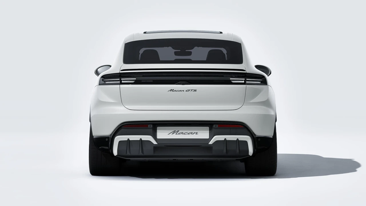 2026 Porsche Macan GTS - Image 7 of 14