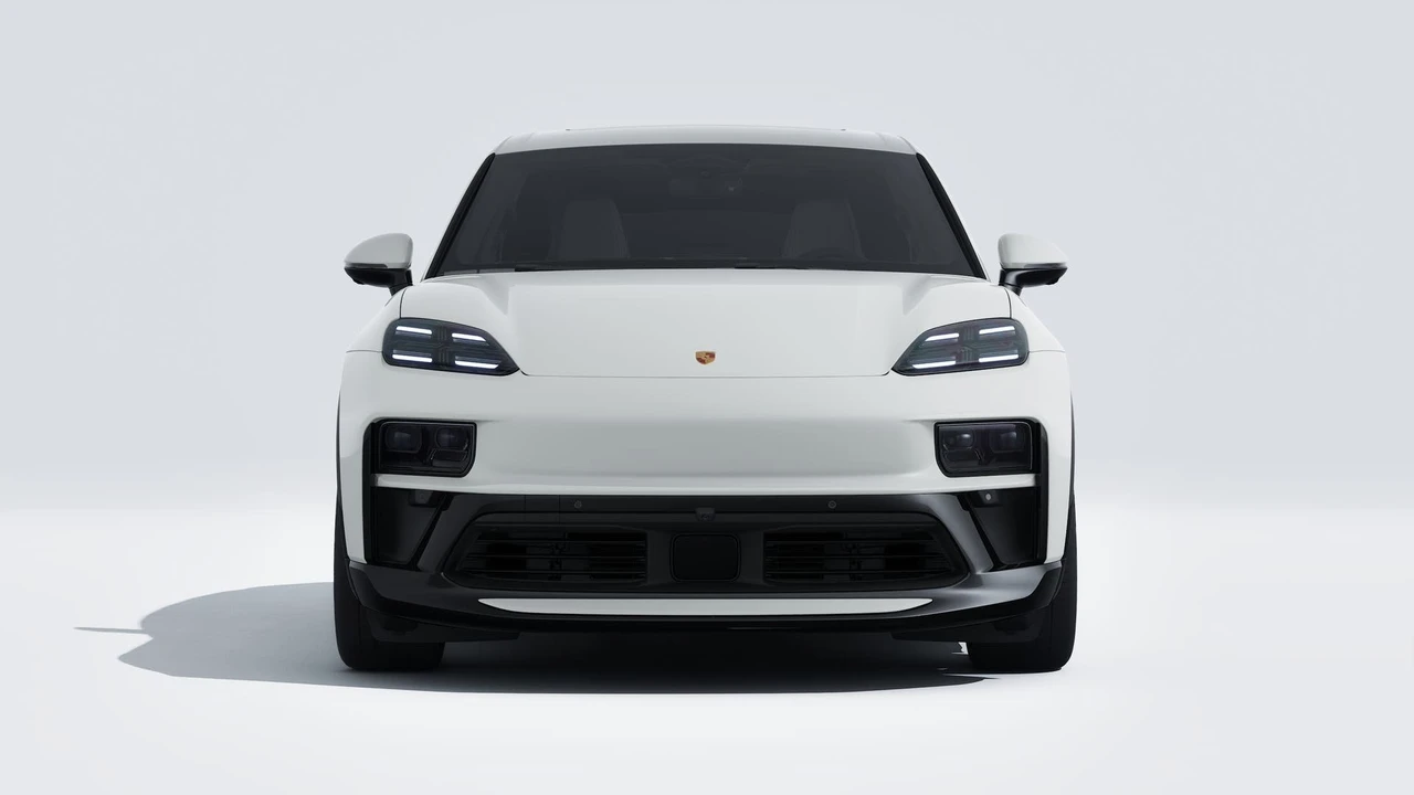 2026 Porsche Macan GTS - Image 8 of 14