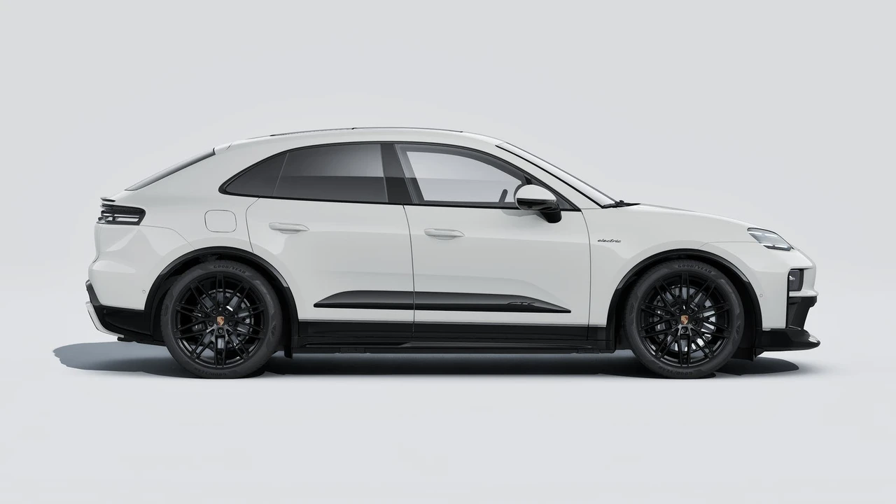 2026 Porsche Macan GTS - Image 6 of 14