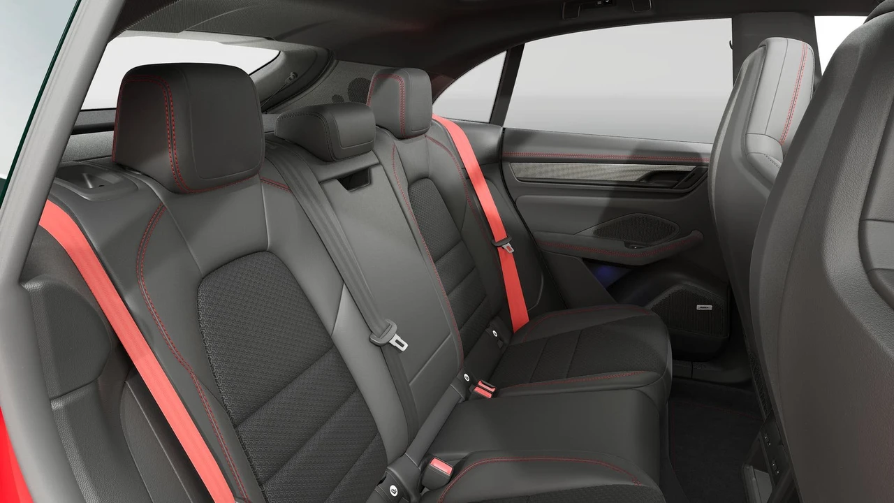 2026 Porsche Macan GTS - Image 13 of 14