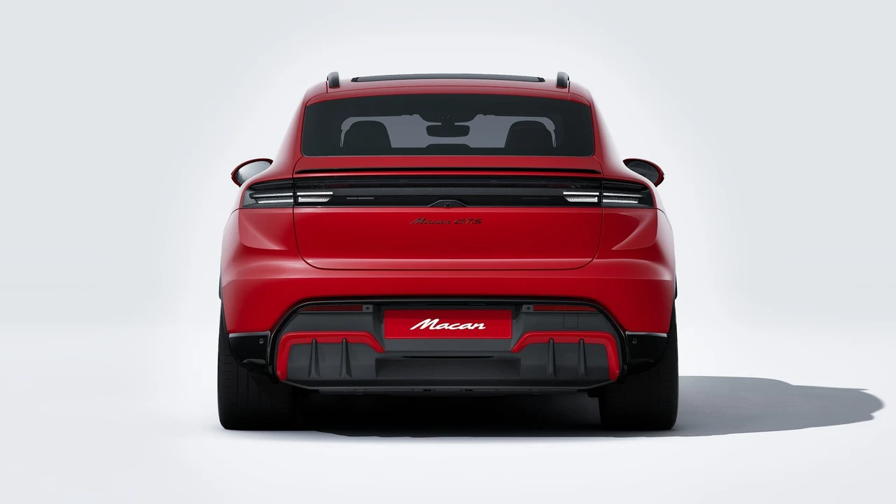 2026 Porsche Macan GTS - Image 7 of 14