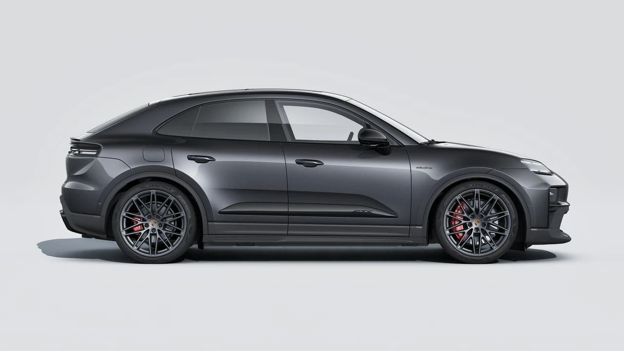 2026 Porsche Macan GTS - Image 6 of 14