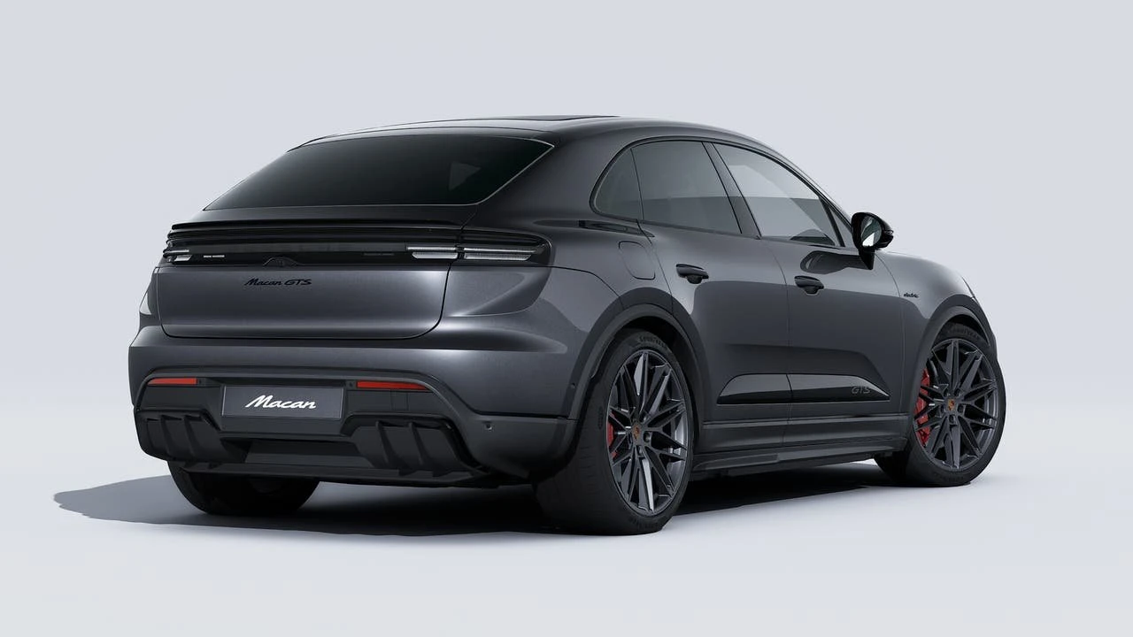 2026 Porsche Macan GTS - Image 9 of 14