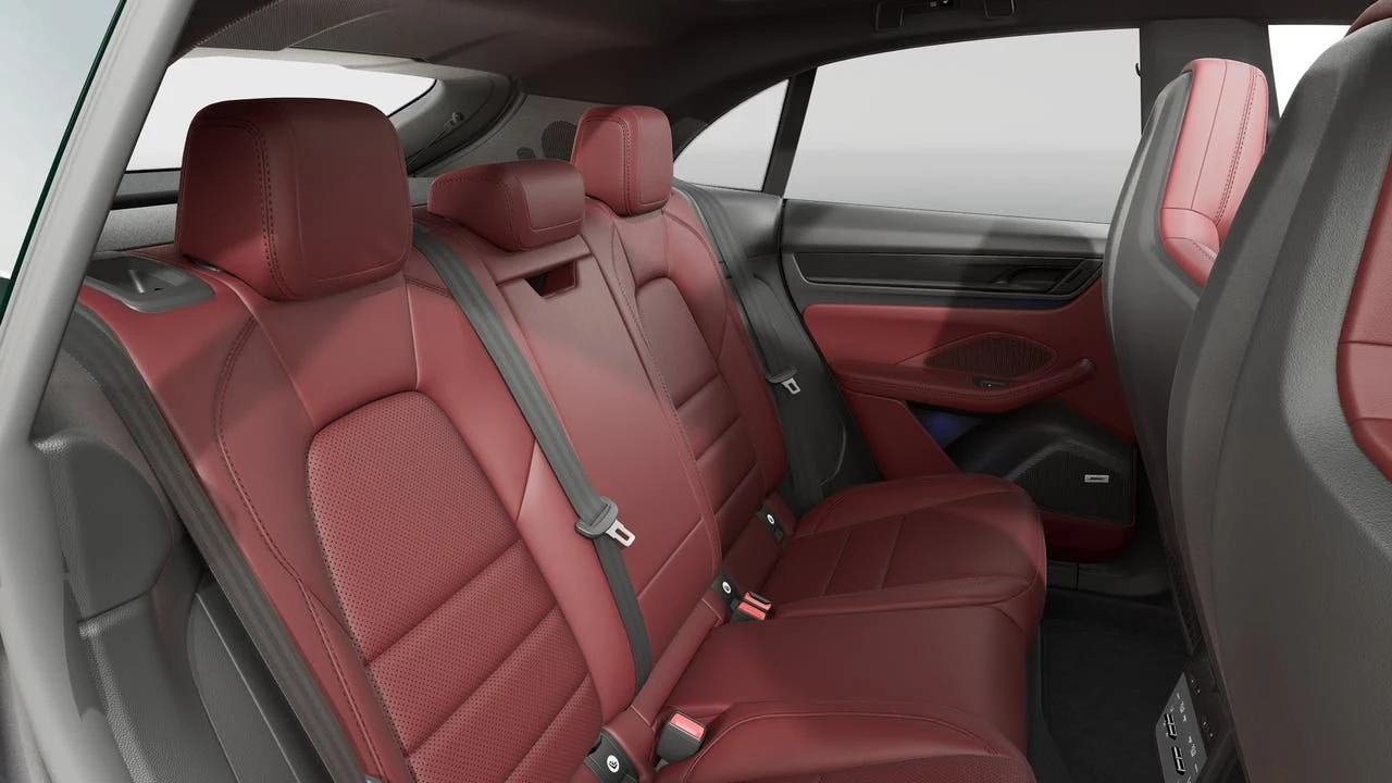 2026 Porsche Macan GTS - Image 13 of 14