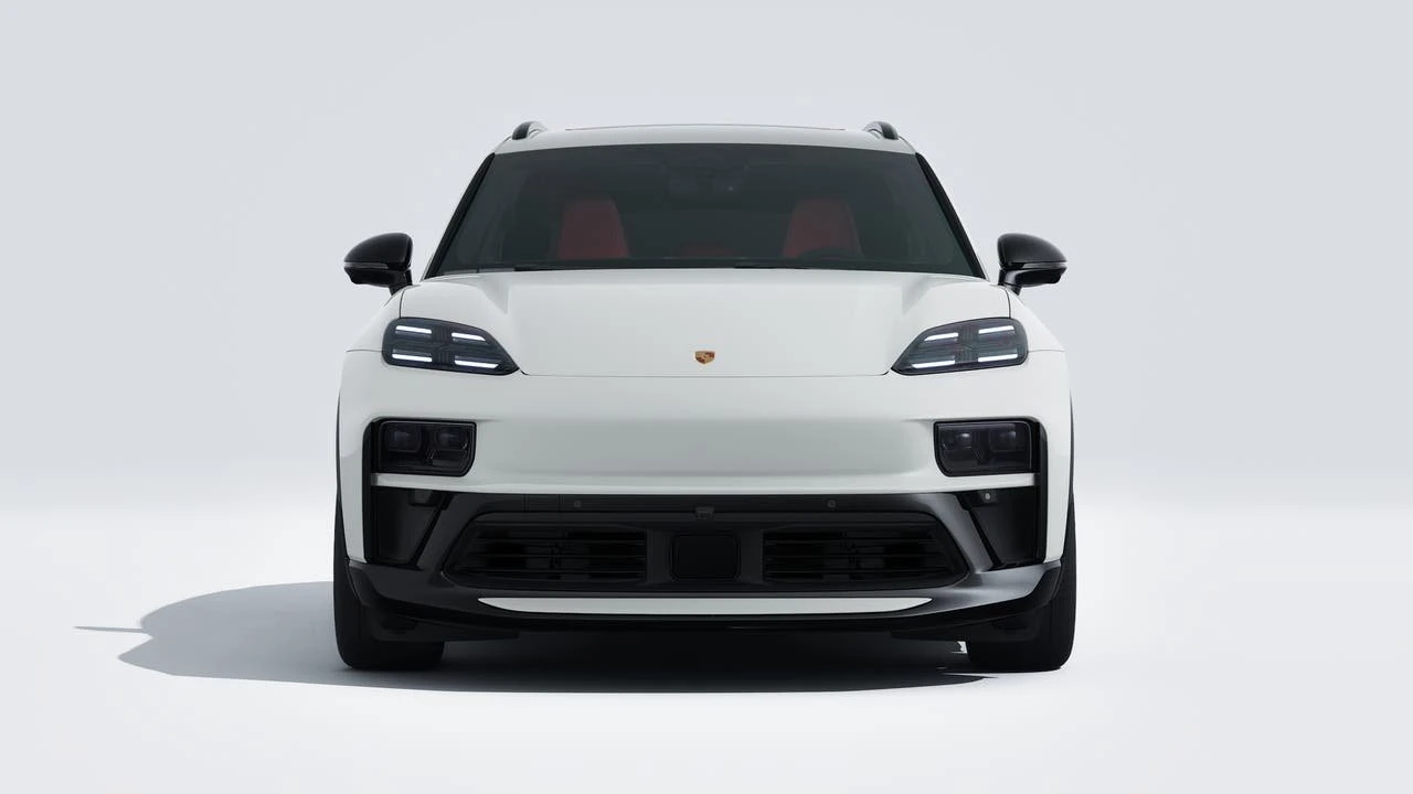 2026 Porsche Macan GTS - Image 8 of 14