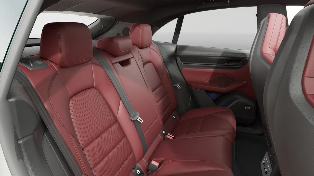 2026 Porsche Macan GTS - Image 13 of 14