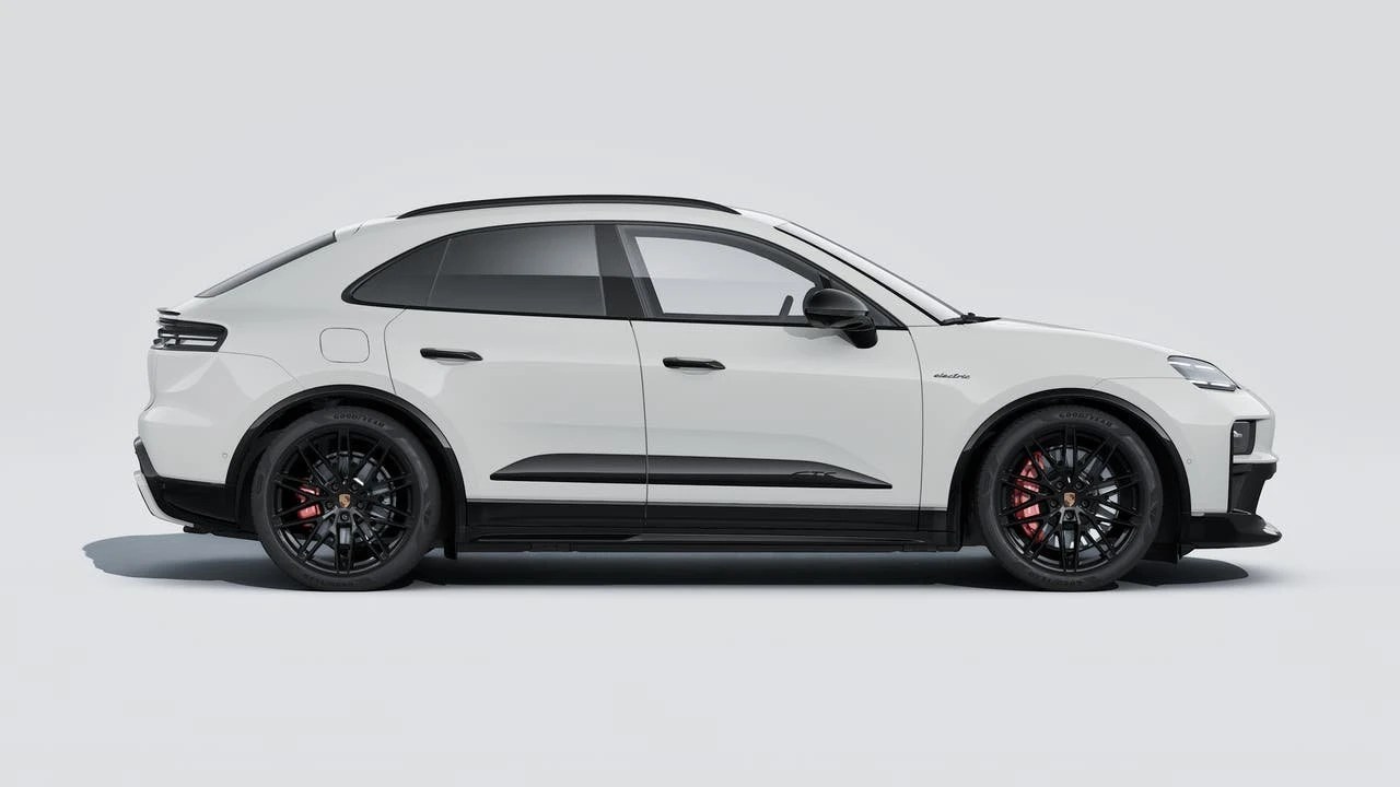 2026 Porsche Macan GTS - Image 6 of 14
