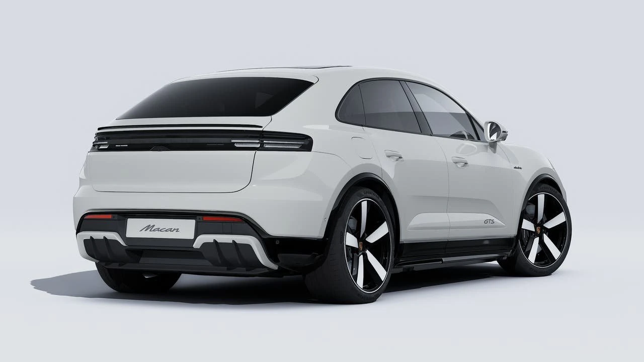 2026 Porsche Macan Electric - Image 9 of 14