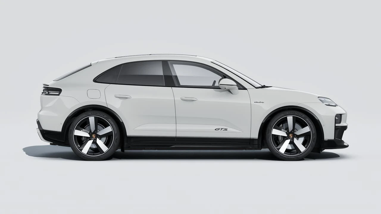 2026 Porsche Macan Electric - Image 6 of 14