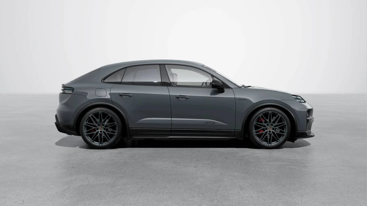 2026 Porsche Macan Electric - Image 6 of 10