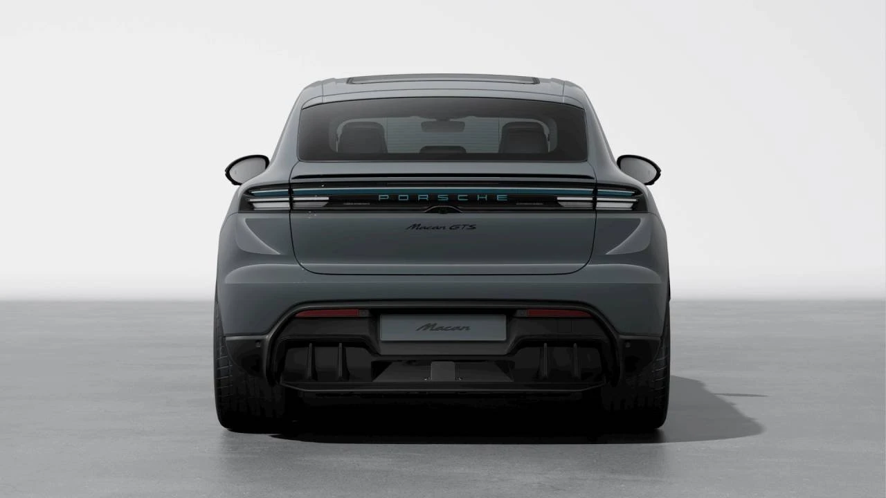 2026 Porsche Macan Electric - Image 7 of 10