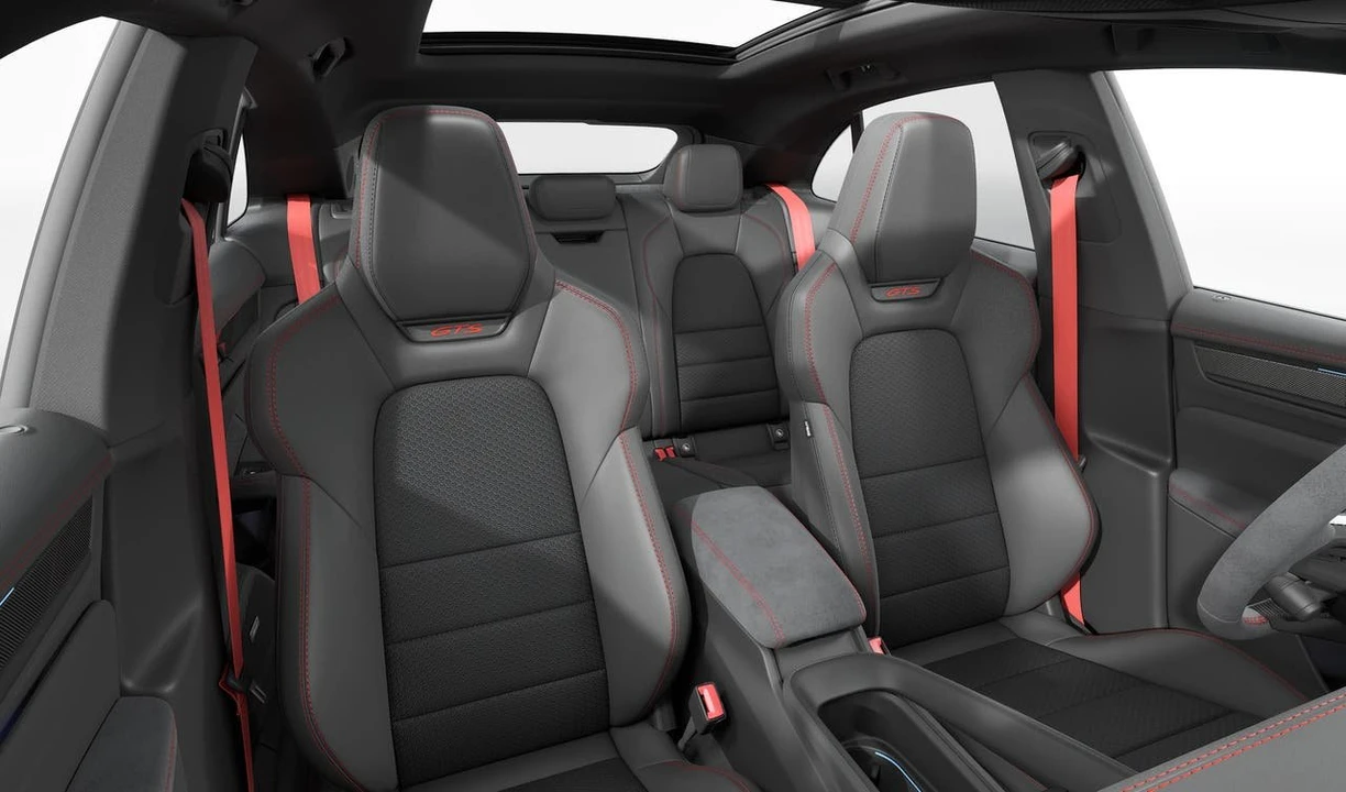 2026 Porsche Macan GTS - Image 12 of 14
